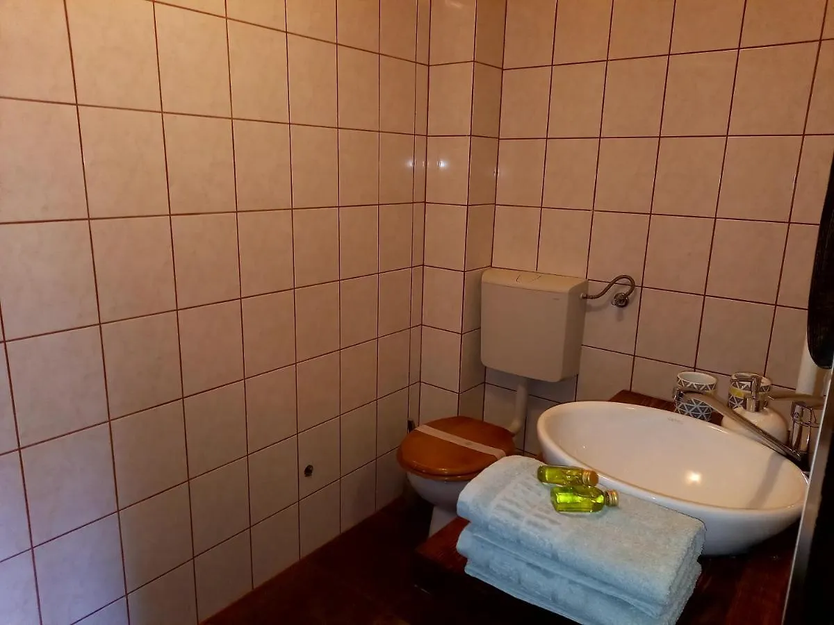 Apartman Nada Apartment Fuzine 0*,  Croatia